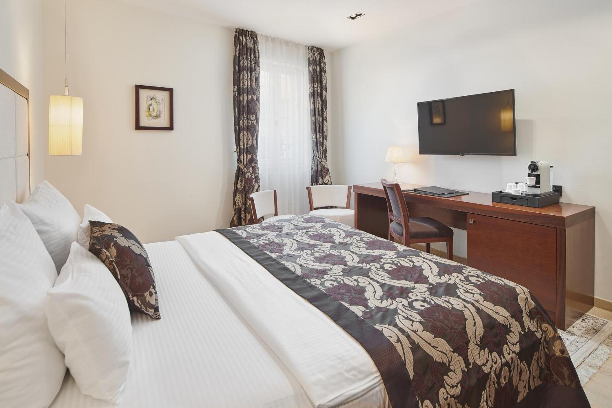 Marmont Heritage Hotel (Adults Only) Split Exterior photo